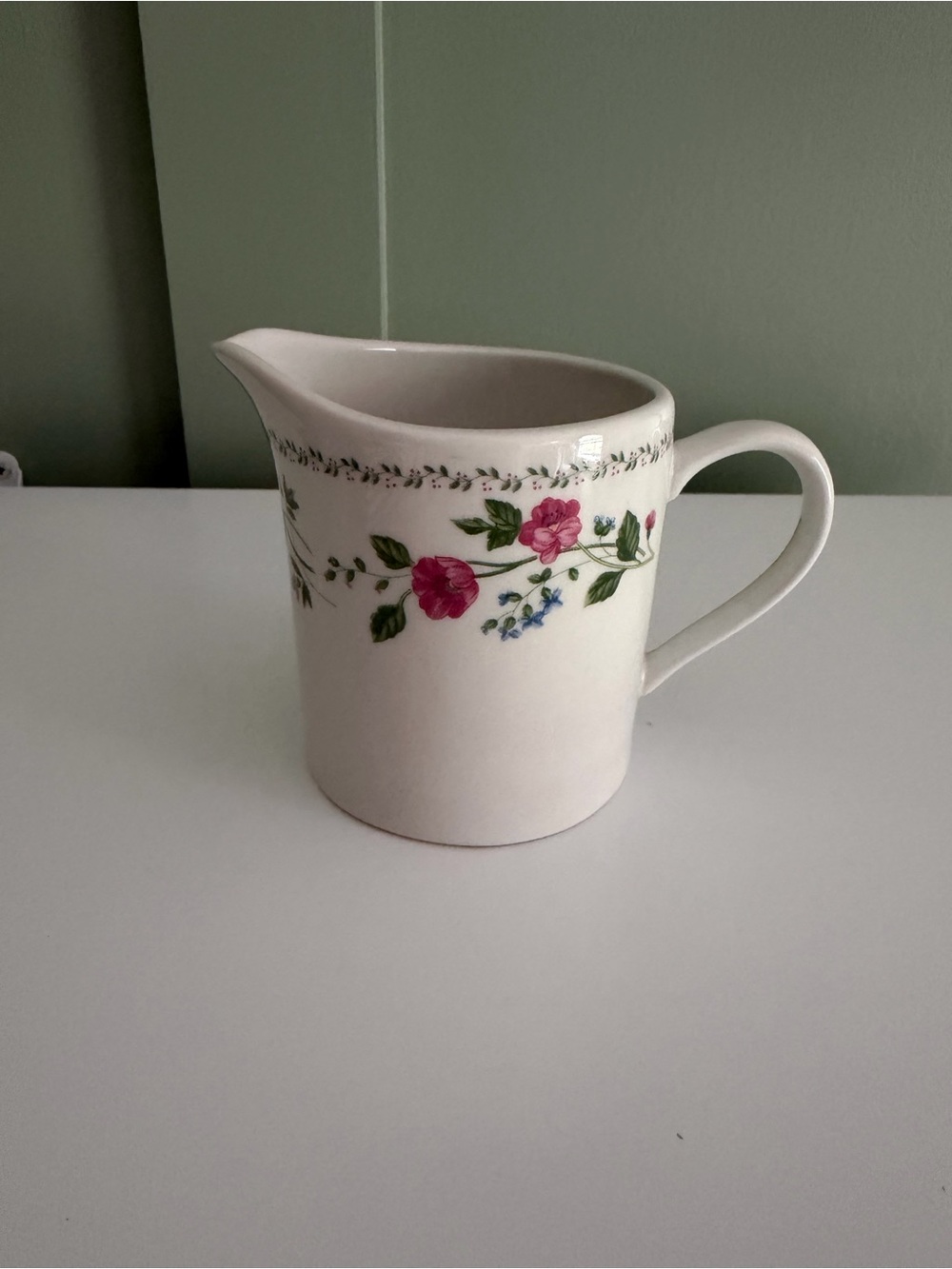 Vintage 1993 Farberware English Garden Floral Stoneware Creamer 10 oz, MPN 225
